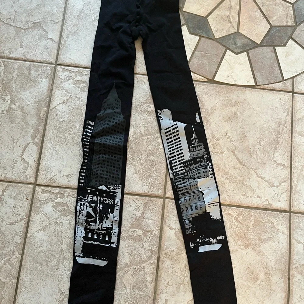 New York print Women's black white Tight l/xl..